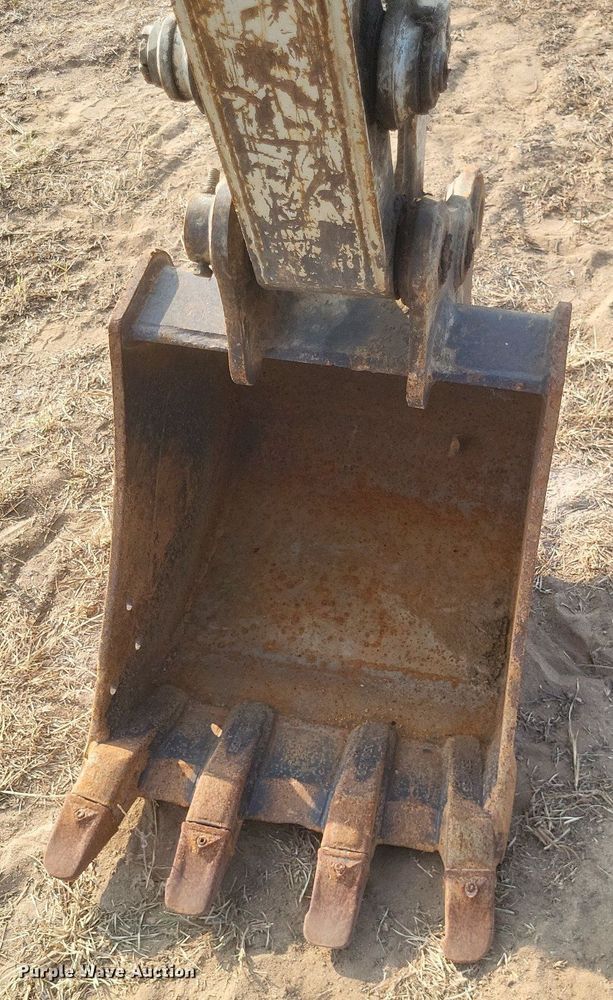 image for item DQ3644 2018 Takeuchi  TB240 mini excavator