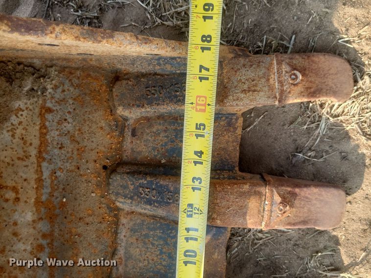 image for item DQ3644 2018 Takeuchi  TB240 mini excavator