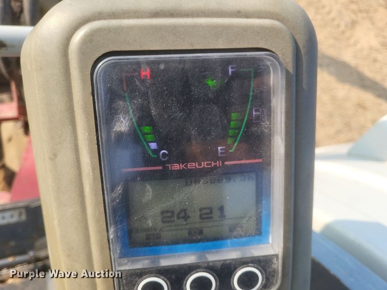 image for item DQ3644 2018 Takeuchi  TB240 mini excavator