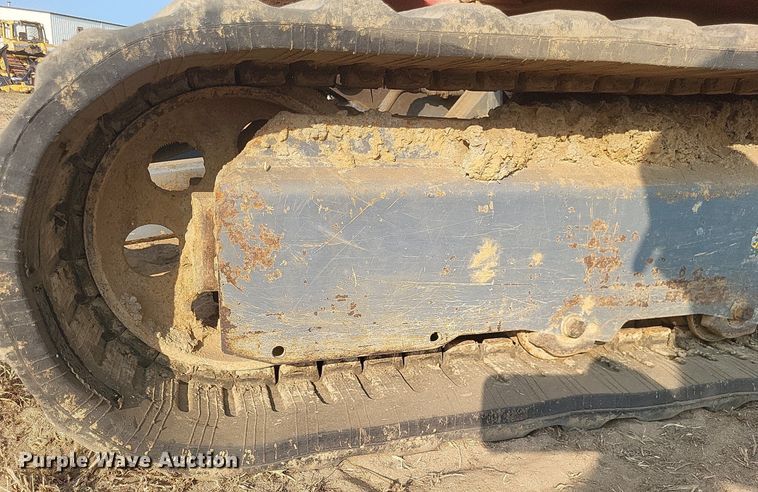 image for item DQ3644 2018 Takeuchi  TB240 mini excavator