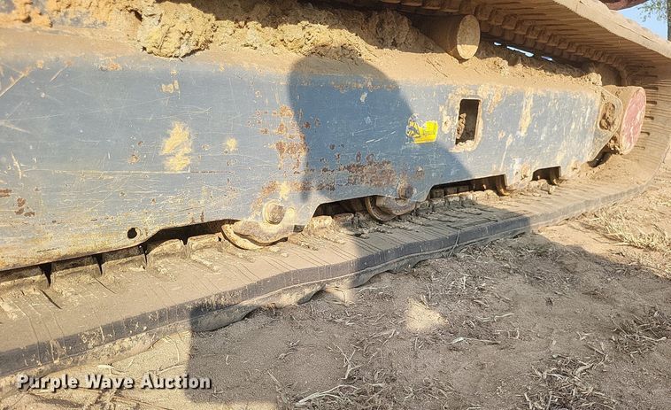 image for item DQ3644 2018 Takeuchi  TB240 mini excavator