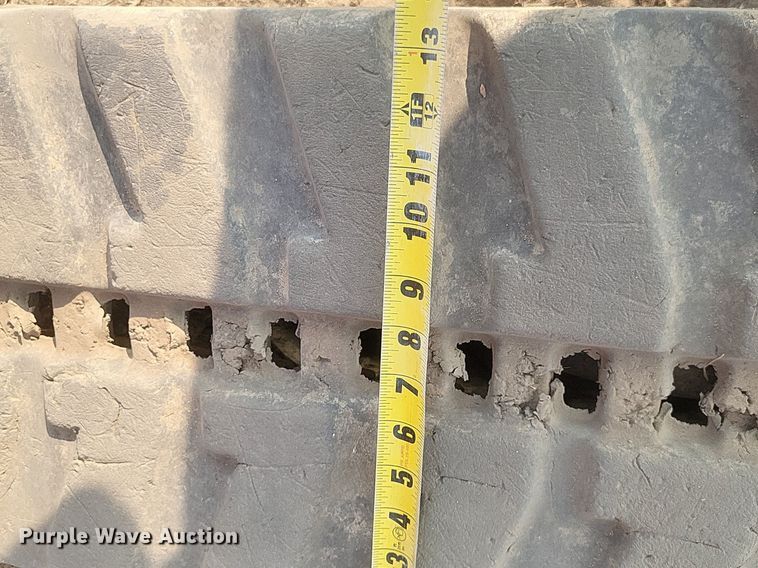 image for item DQ3644 2018 Takeuchi  TB240 mini excavator