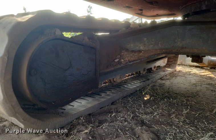 image for item DQ3644 2018 Takeuchi  TB240 mini excavator