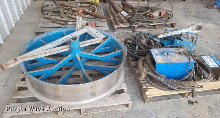 image for item DQ3647 Arnco fiber optic cable puller 