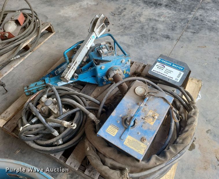 image for item DQ3647 Arnco fiber optic cable puller 