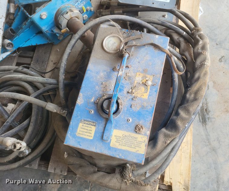 image for item DQ3647 Arnco fiber optic cable puller 