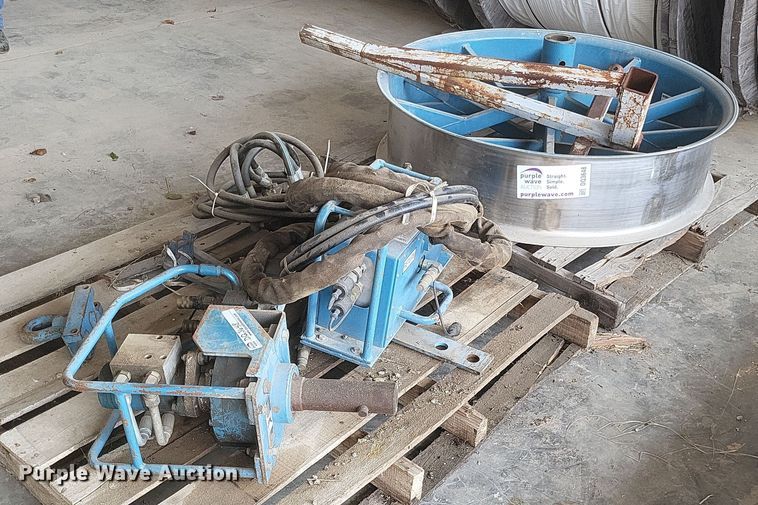 image for item DQ3648 Condux fiber optic cable puller