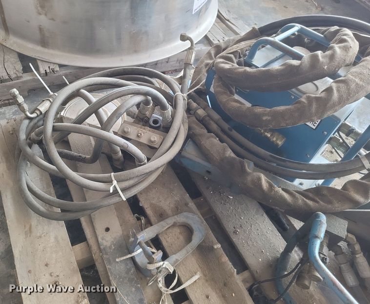 image for item DQ3648 Condux fiber optic cable puller