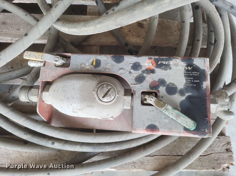 image for item DQ3649 (2) Vermeer Hammerhead piercing mole