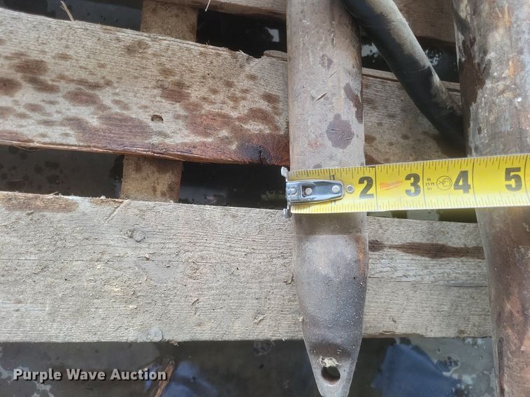 image for item DQ3649 (2) Vermeer Hammerhead piercing mole