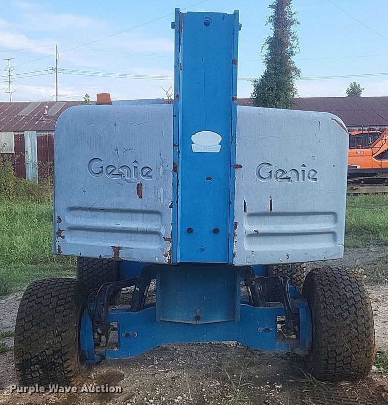 image for item DQ3681 2006 Genie S40 boom lift