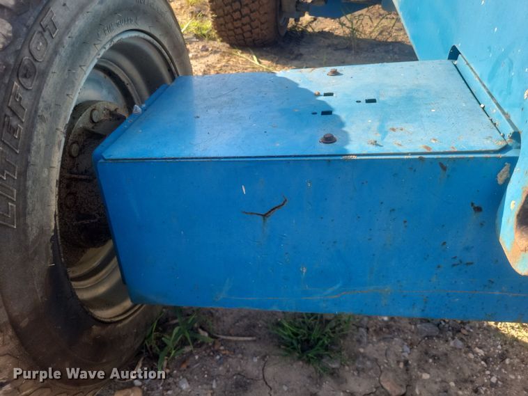 image for item DQ3681 2006 Genie S40 boom lift