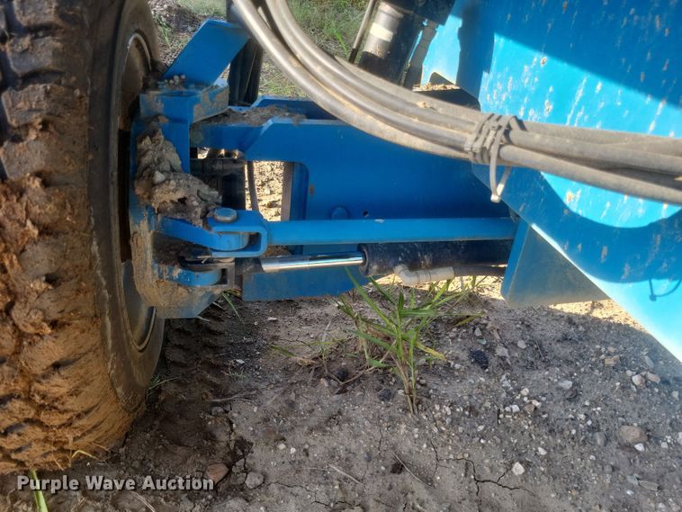 image for item DQ3681 2006 Genie S40 boom lift