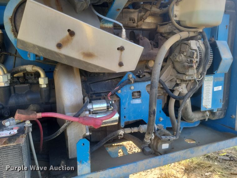 image for item DQ3681 2006 Genie S40 boom lift