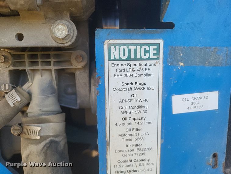 image for item DQ3681 2006 Genie S40 boom lift