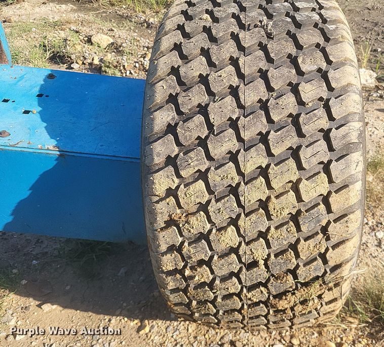 image for item DQ3681 2006 Genie S40 boom lift