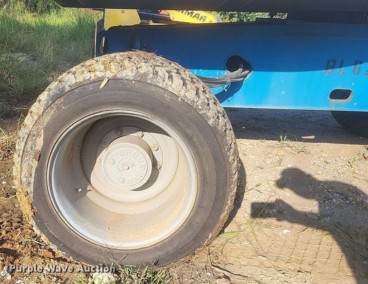 image for item DQ3681 2006 Genie S40 boom lift