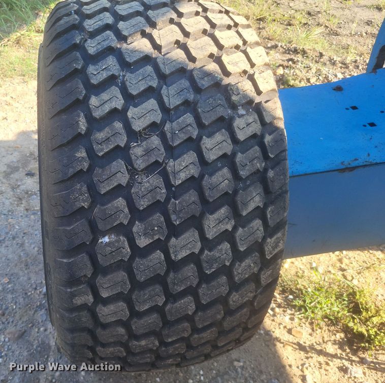 image for item DQ3681 2006 Genie S40 boom lift