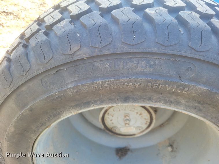 image for item DQ3681 2006 Genie S40 boom lift