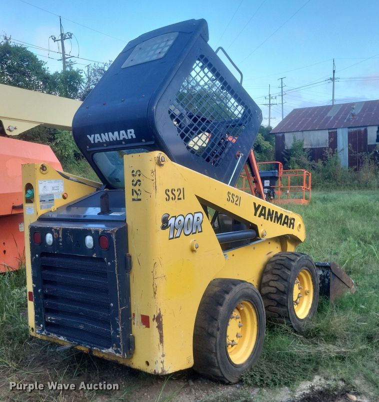 image for item DQ3682 Yanmar  S190R-1 skid steer loader