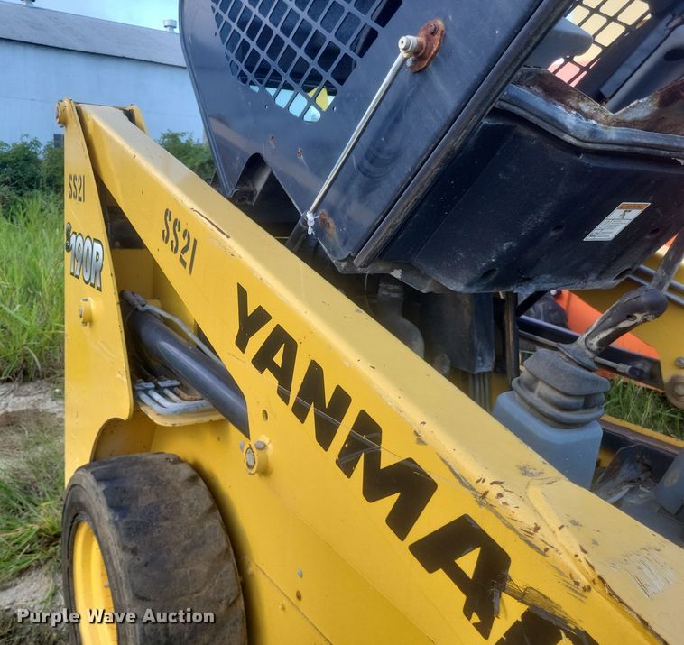 image for item DQ3682 Yanmar  S190R-1 skid steer loader