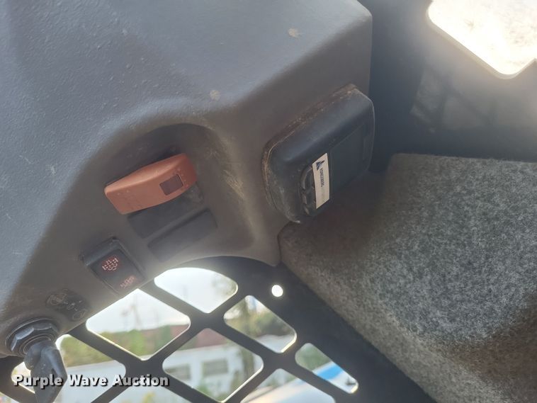 image for item DQ3682 Yanmar  S190R-1 skid steer loader