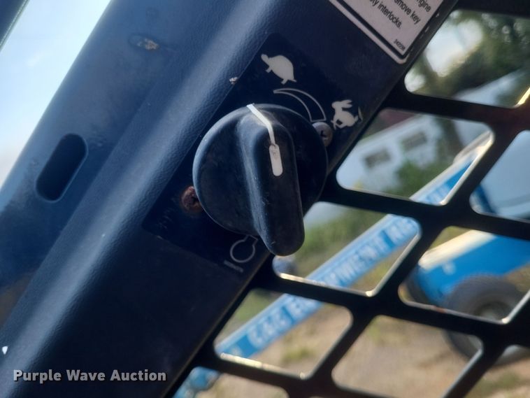 image for item DQ3682 Yanmar  S190R-1 skid steer loader