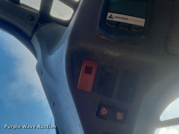 image for item DQ3682 Yanmar  S190R-1 skid steer loader