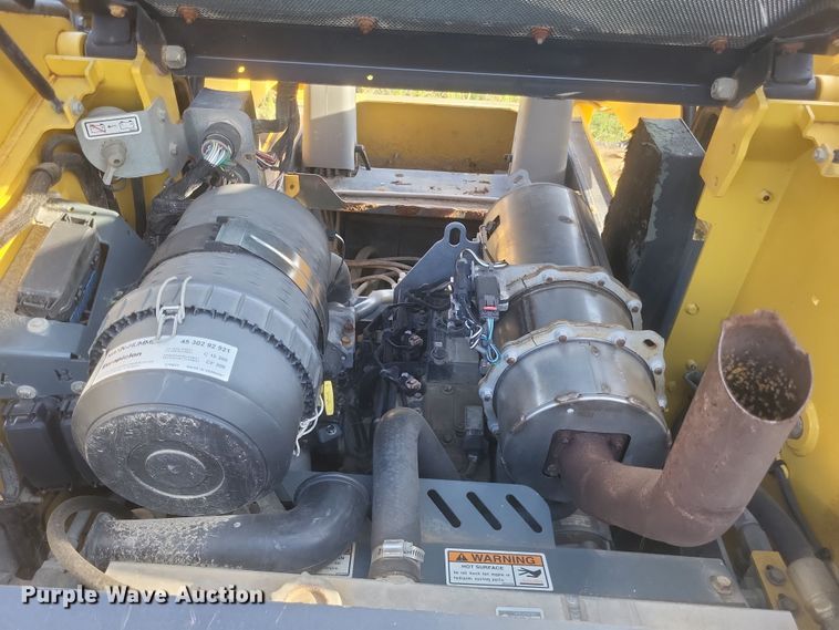 image for item DQ3682 Yanmar  S190R-1 skid steer loader