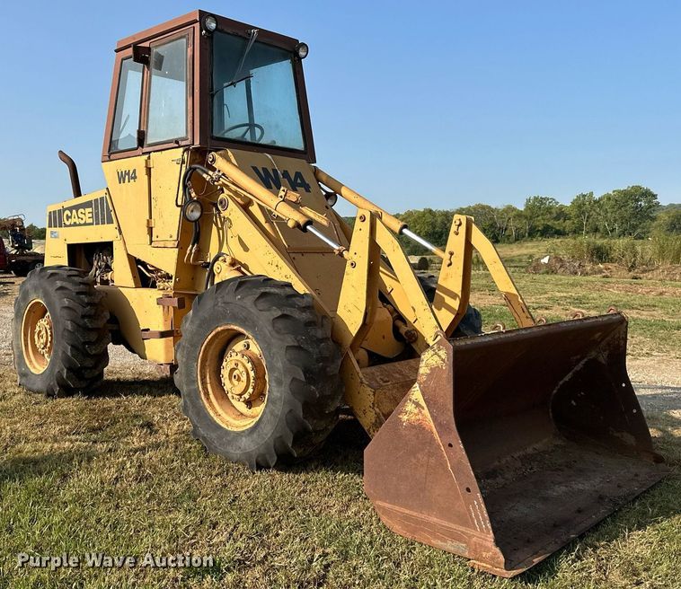 image for item DR2602 1975 Case  W14 wheel loader