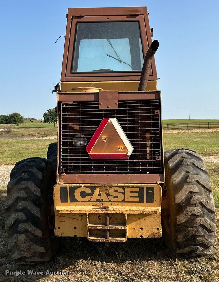 image for item DR2602 1975 Case  W14 wheel loader