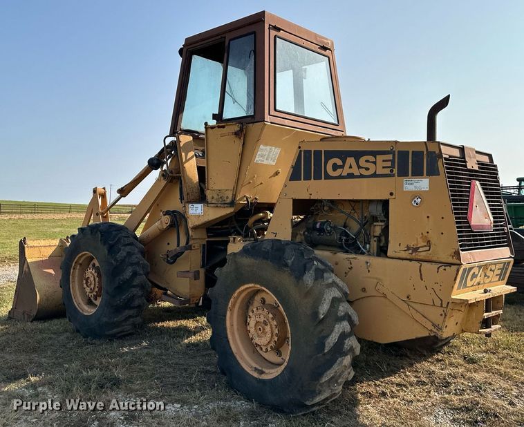 image for item DR2602 1975 Case  W14 wheel loader