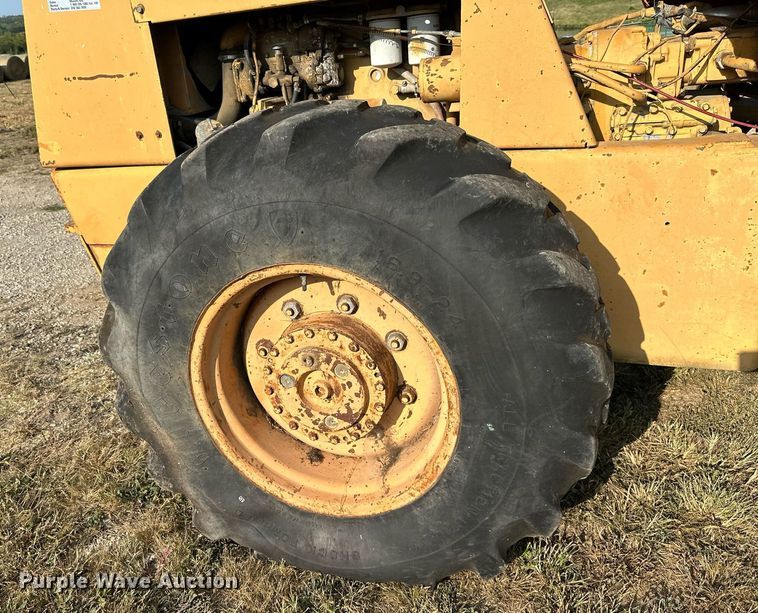 image for item DR2602 1975 Case  W14 wheel loader
