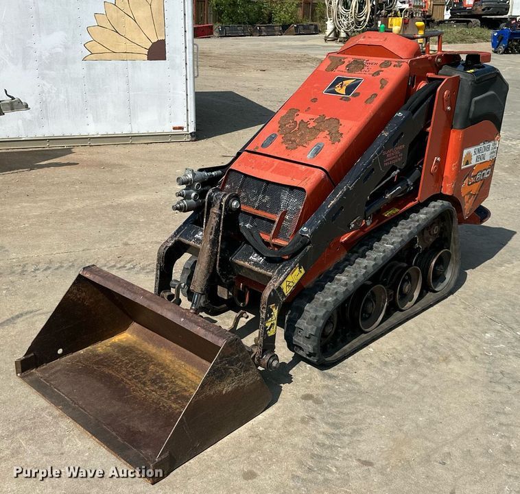 image for item DR2603 2017 Ditch Witch  SK600 compact utility loader