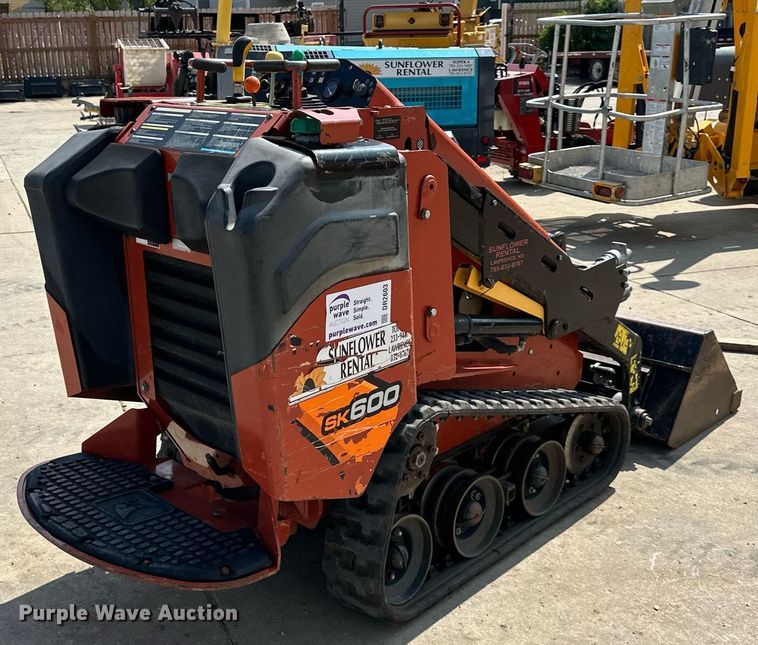 image for item DR2603 2017 Ditch Witch  SK600 compact utility loader