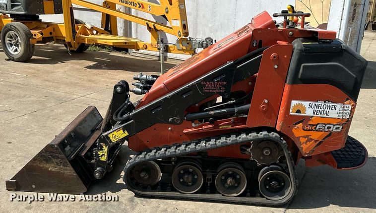 image for item DR2603 2017 Ditch Witch  SK600 compact utility loader