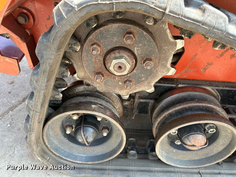 image for item DR2603 2017 Ditch Witch  SK600 compact utility loader