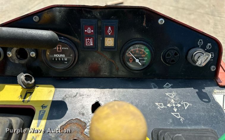 image for item DR2603 2017 Ditch Witch  SK600 compact utility loader