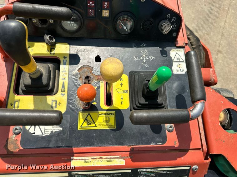 image for item DR2603 2017 Ditch Witch  SK600 compact utility loader