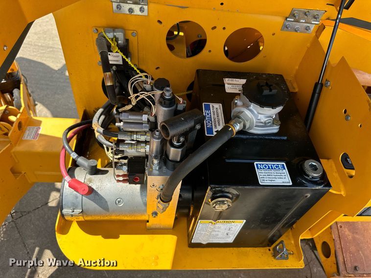 image for item DR2605 2017 Haulotte 4527A  boom lift