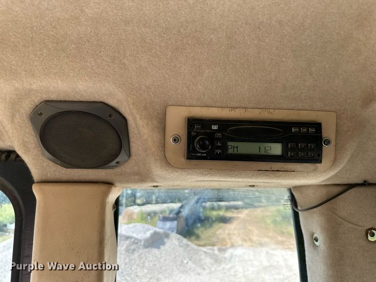 image for item DR2608 1999 Caterpillar  953C track loader