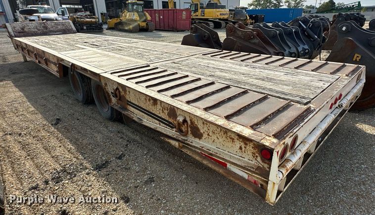 image for item DR2634 1991 Trail King  TK70HT462 drop deck hydraulic tail equipment trailer