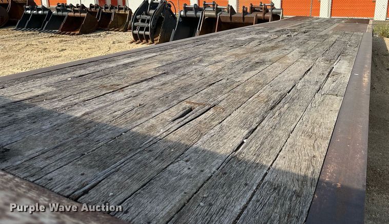 image for item DR2634 1991 Trail King  TK70HT462 drop deck hydraulic tail equipment trailer