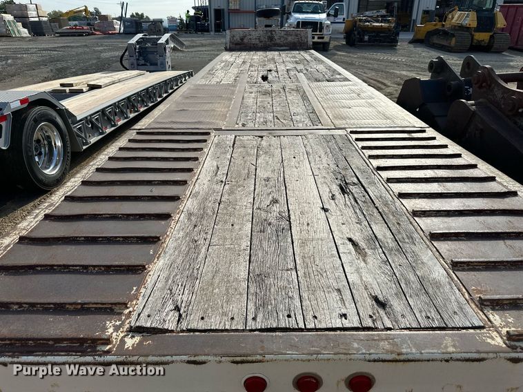 image for item DR2634 1991 Trail King  TK70HT462 drop deck hydraulic tail equipment trailer