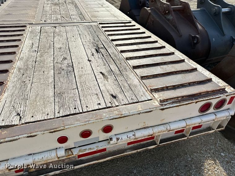 image for item DR2634 1991 Trail King  TK70HT462 drop deck hydraulic tail equipment trailer