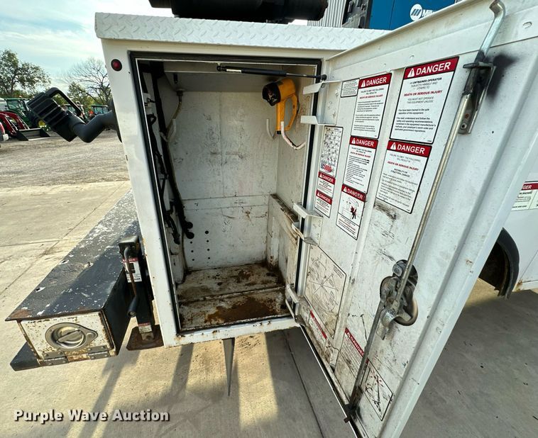 image for item DR2649 2016 Dodge  Ram 5500HD utility / service truck