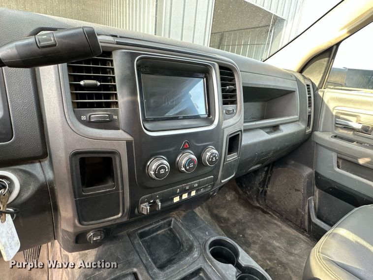 image for item DR2649 2016 Dodge  Ram 5500HD utility / service truck