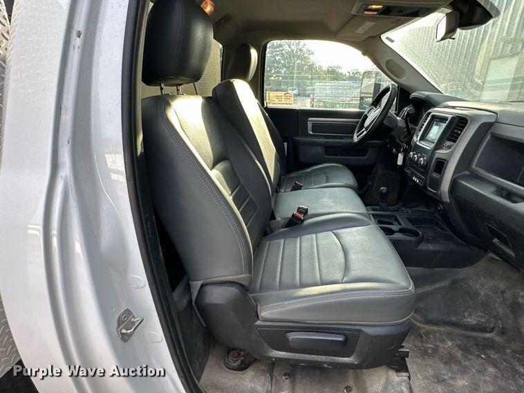 image for item DR2649 2016 Dodge  Ram 5500HD utility / service truck