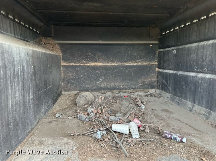 image for item DR2657 2003 International 4200  forestry bucket truck