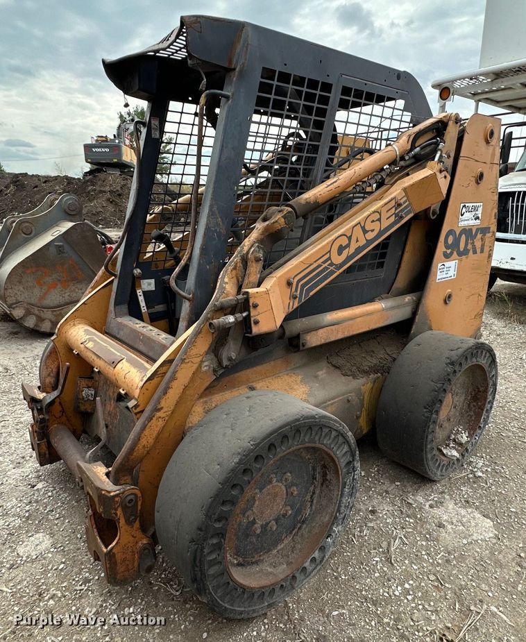 image for item DR2658 1997 Case  90XT skid steer loader